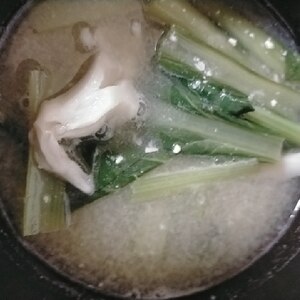 小松菜と舞茸のお味噌汁